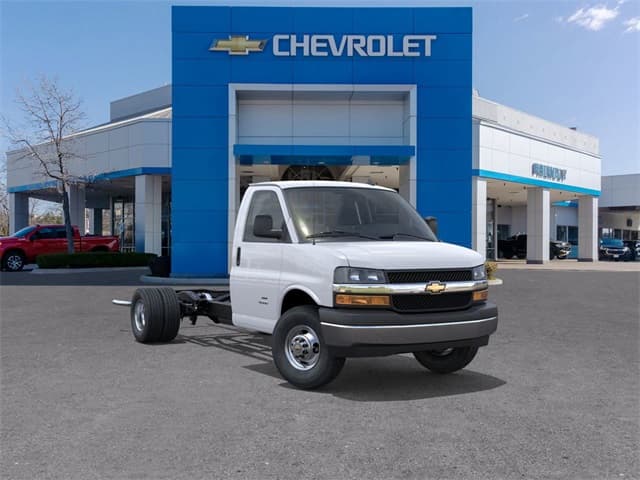 2025 Chevrolet Express 3500 Work Van