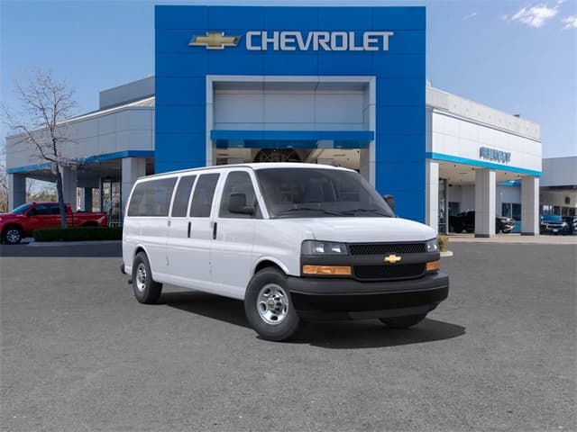 2025 Chevrolet Express 3500 LS