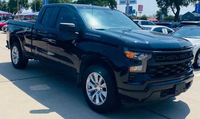 2023 Chevrolet Silverado 1500 Custom