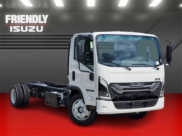 2025 Isuzu NPR XD 