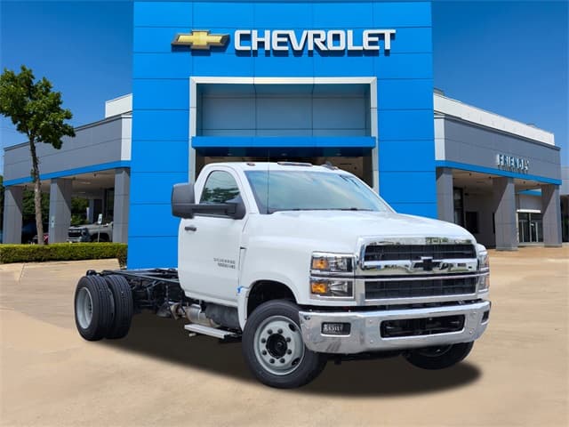 2023 Chevrolet Silverado 5500HD Work Truck